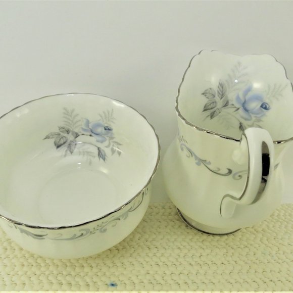Paragon Teacup Trio Set (X2) plus Creamer and Sugar Bowl Morning Rose Bone China - Picture 9 of 10